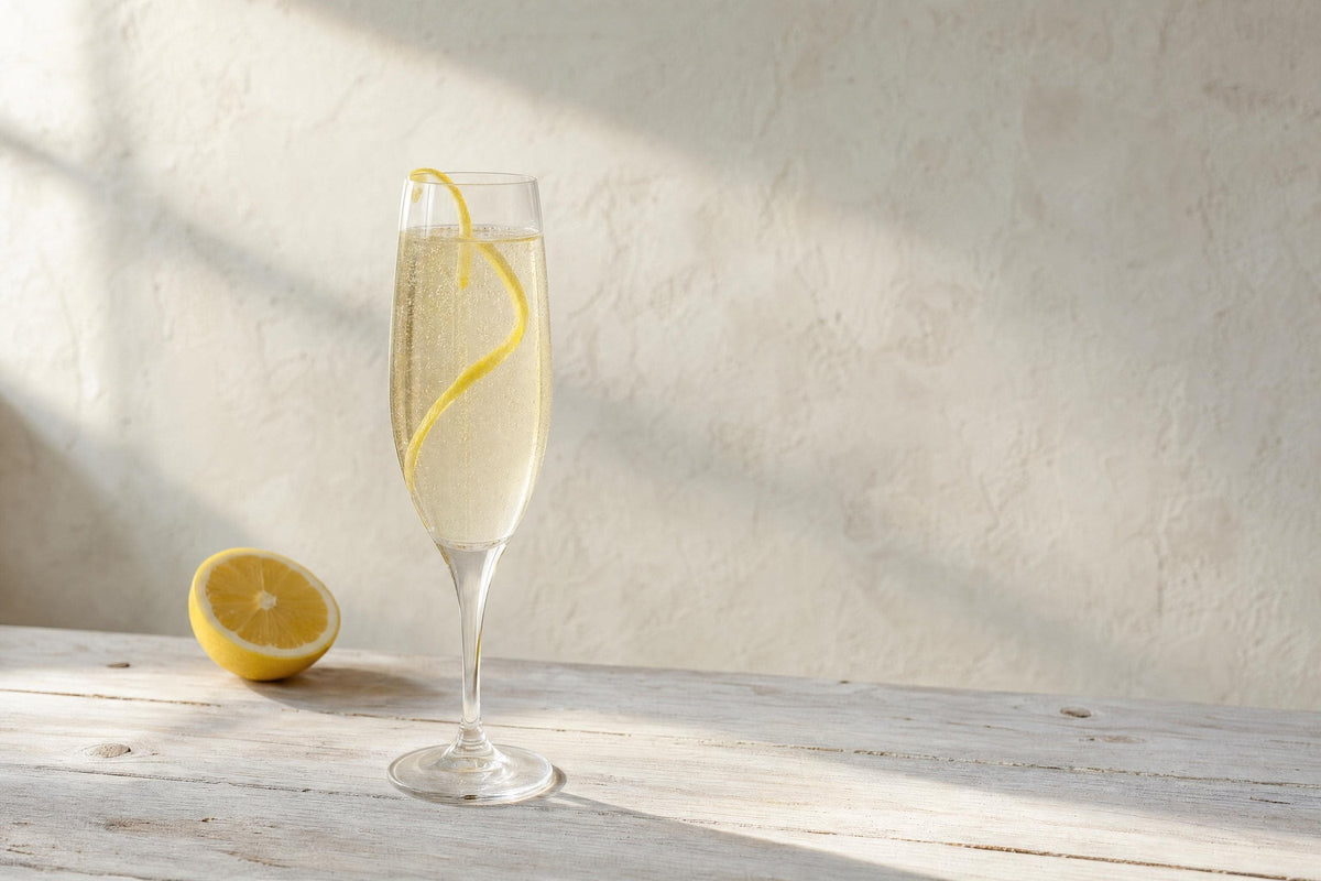 French 75 — Champagner-Cocktail mit Gin und Zitrone